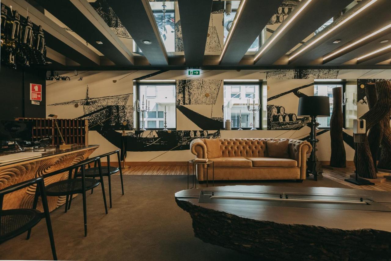 Torel Avantgarde Hotel Porto Exterior photo Interior of a Starbucks Reserve store in Milan, Italy